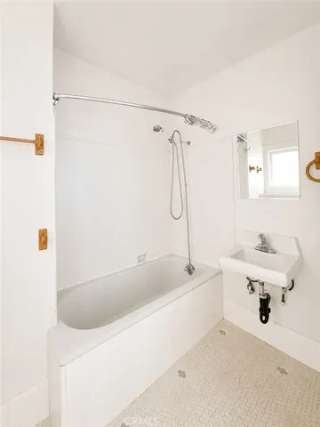 1308 1/2 S Van Ness Avenue, Los Angeles, California 90019