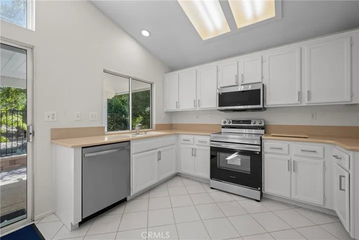 23955 Via Astuto, Murrieta, California 92562