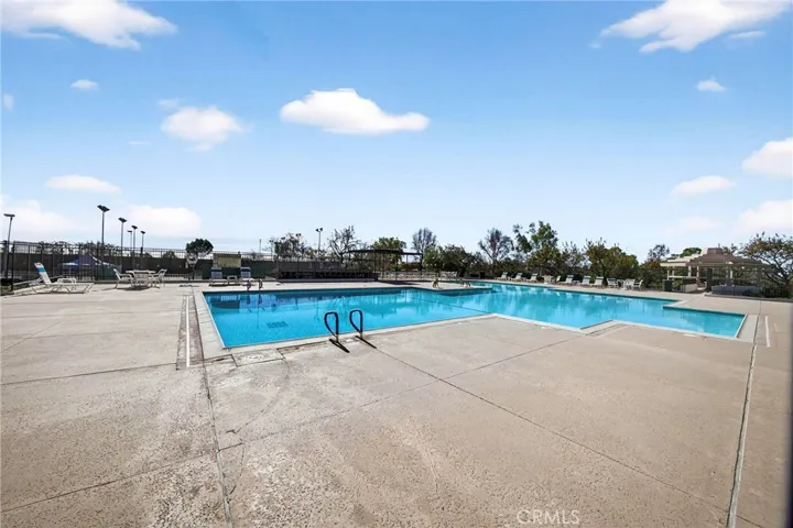 13602 La Jolla, La Mirada, California 90638