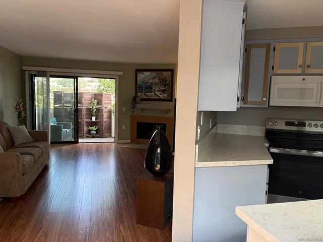 3823 Caminito Litoral 208, San Diego, California 92107