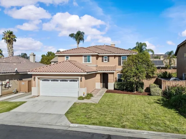 183 La Amistad Way, Hemet, California 92545