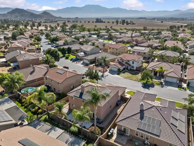 183 La Amistad Way, Hemet, California 92545