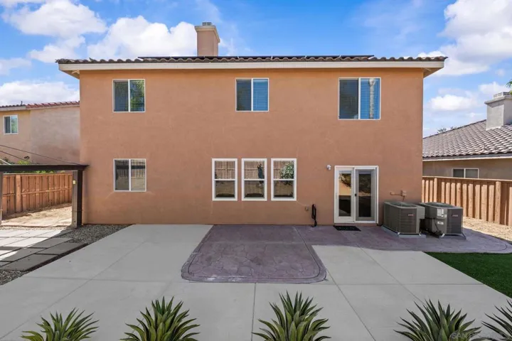 183 La Amistad Way, Hemet, California 92545