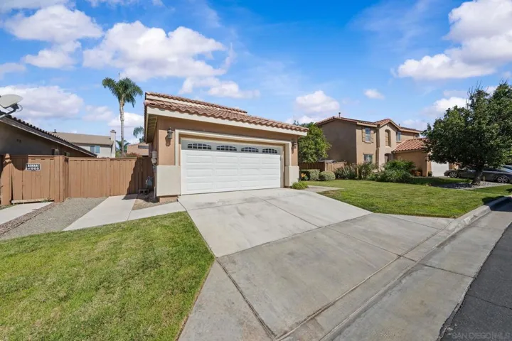 183 La Amistad Way, Hemet, California 92545
