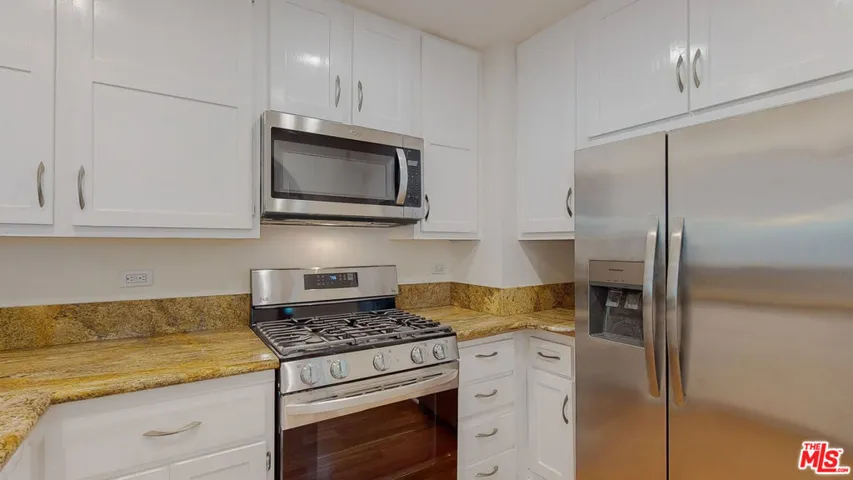 1011 N La Jolla Avenue, Los Angeles, California 90046