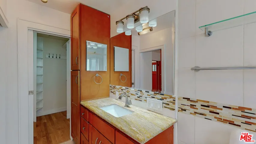 1011 N La Jolla Avenue, Los Angeles, California 90046
