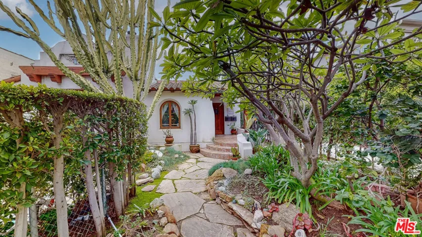 1011 N La Jolla Avenue, Los Angeles, California 90046