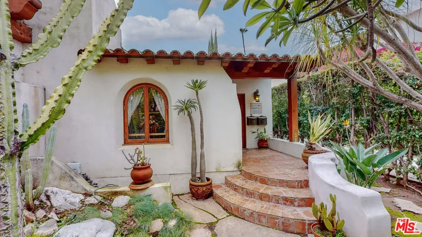 1011 N La Jolla Avenue, Los Angeles, California 90046