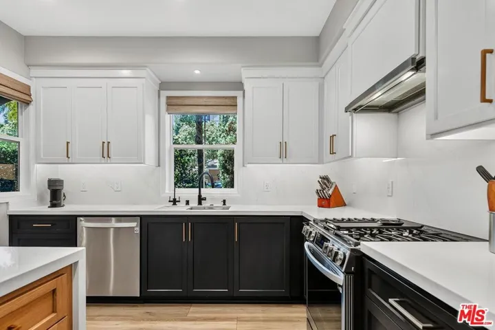 13080 Pacific 123, Playa Vista, California 90094
