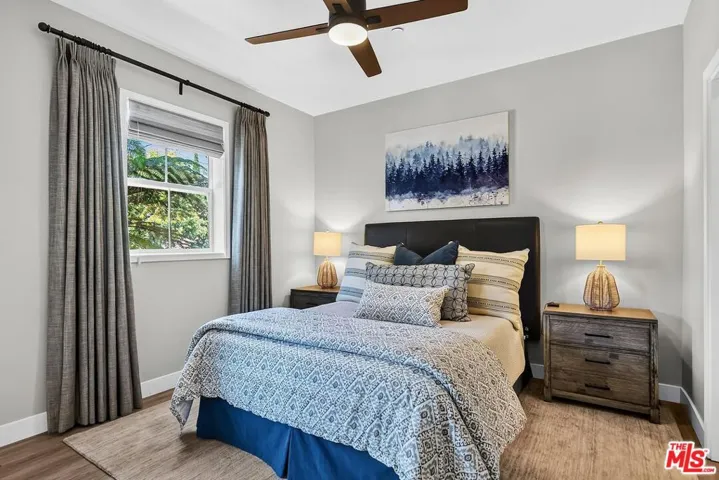 13080 Pacific 123, Playa Vista, California 90094
