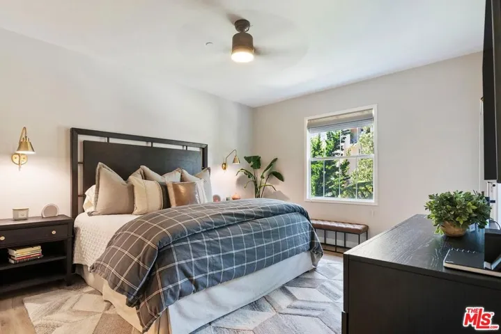 13080 Pacific 123, Playa Vista, California 90094