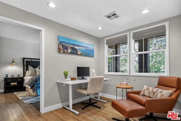 13080 Pacific 123, Playa Vista, California 90094