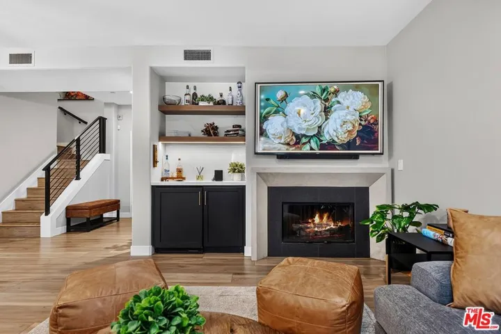 13080 Pacific 123, Playa Vista, California 90094
