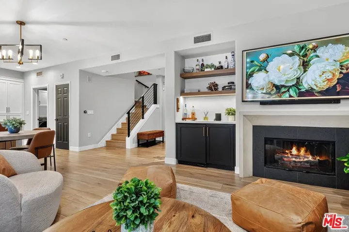 13080 Pacific 123, Playa Vista, California 90094