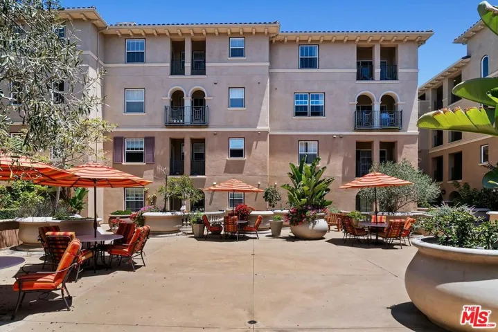 13080 Pacific 123, Playa Vista, California 90094