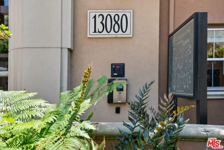 13080 Pacific 123, Playa Vista, California 90094