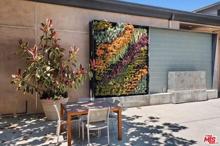 13080 Pacific 123, Playa Vista, California 90094