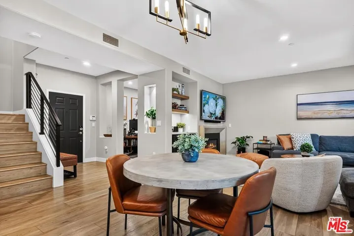 13080 Pacific 123, Playa Vista, California 90094