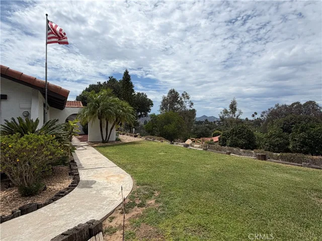 1229 Via Sendero, Escondido, California 92029