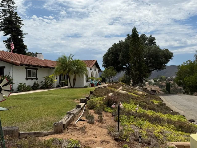 1229 Via Sendero, Escondido, California 92029