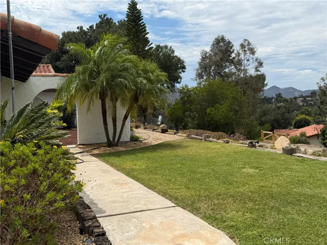 1229 Via Sendero, Escondido, California 92029