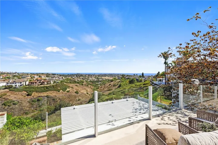 12 Byron Close, Laguna Niguel, California 92677