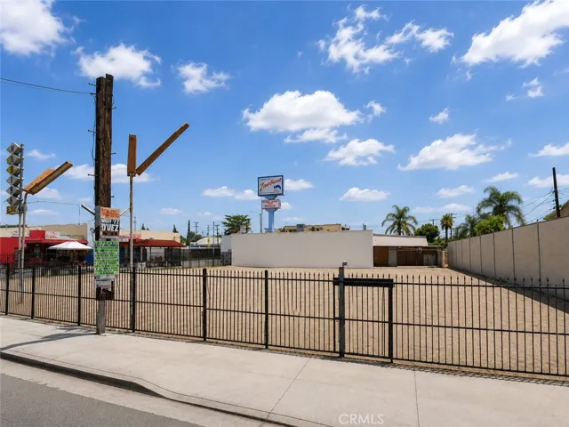 3900 Whittier, Los Angeles, California 90023