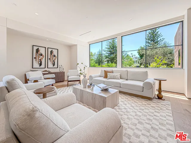 421 19th Street, Santa Monica, California 90402
