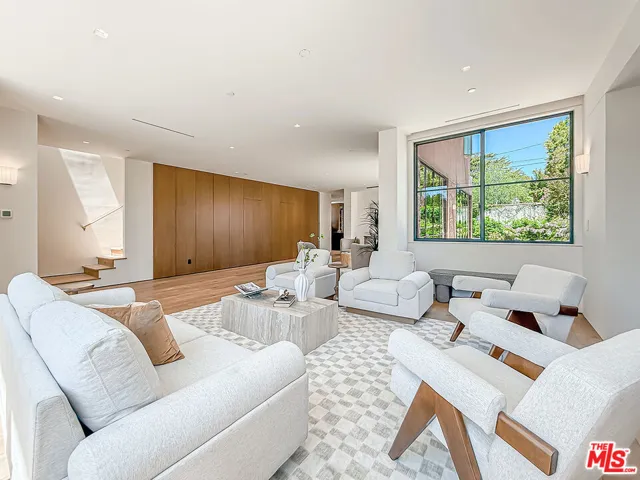 421 19th Street, Santa Monica, California 90402