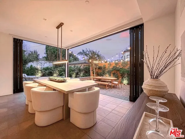 421 19th Street, Santa Monica, California 90402
