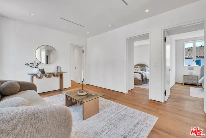 421 19th Street, Santa Monica, California 90402