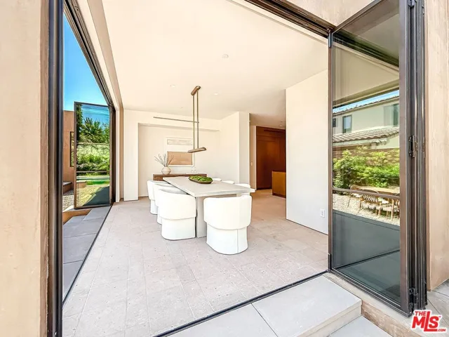 421 19th Street, Santa Monica, California 90402