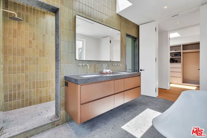 421 19th Street, Santa Monica, California 90402