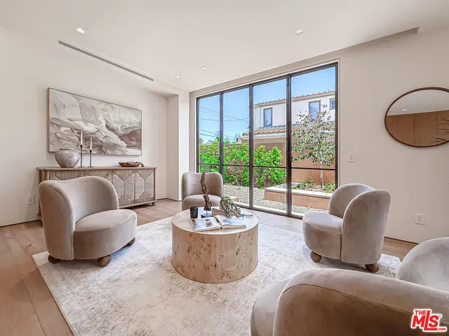 421 19th Street, Santa Monica, California 90402