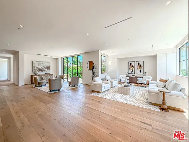 421 19th Street, Santa Monica, California 90402