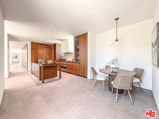 421 19th Street, Santa Monica, California 90402