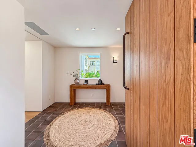 421 19th Street, Santa Monica, California 90402