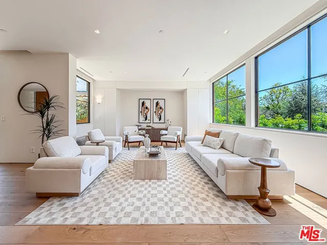 421 19th Street, Santa Monica, California 90402