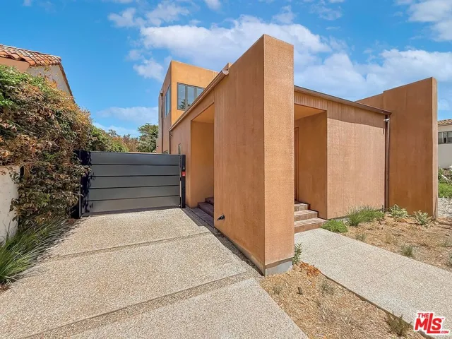 421 19th Street, Santa Monica, California 90402