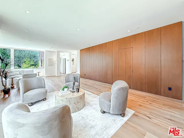 421 19th Street, Santa Monica, California 90402