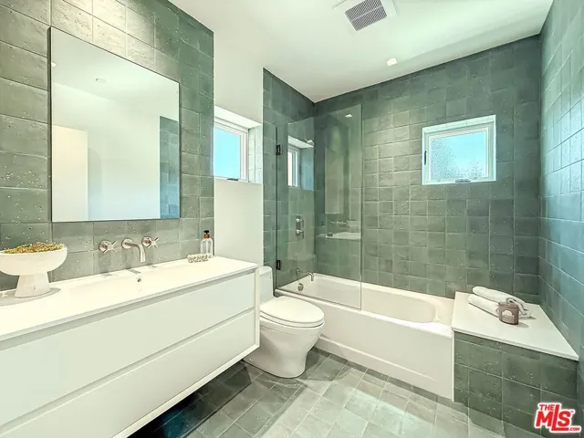 421 19th Street, Santa Monica, California 90402