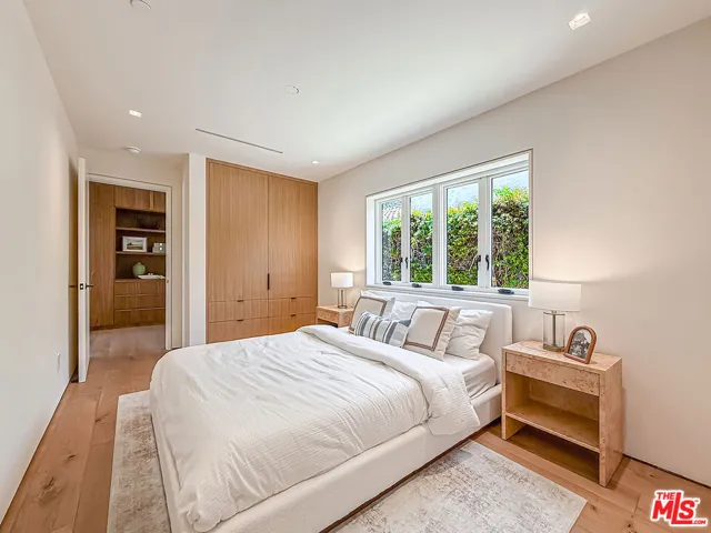 421 19th Street, Santa Monica, California 90402