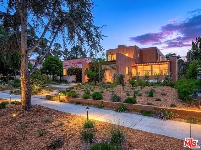 421 19th Street, Santa Monica, California 90402