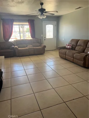 8413 Greenwood, California City, California 93505