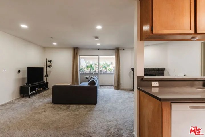 1731 Barry Avenue 214, Los Angeles, California 90025
