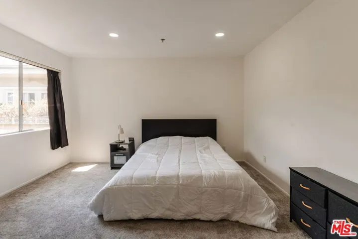 1731 Barry Avenue 214, Los Angeles, California 90025