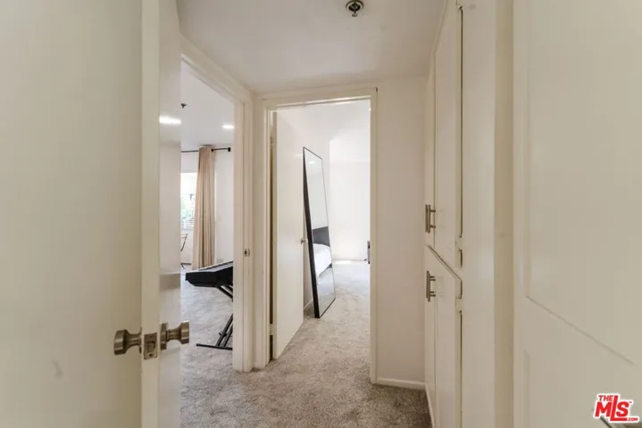 1731 Barry Avenue 214, Los Angeles, California 90025