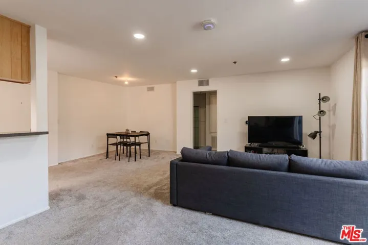 1731 Barry Avenue 214, Los Angeles, California 90025