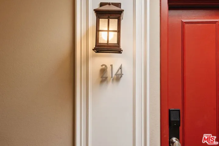 1731 Barry Avenue 214, Los Angeles, California 90025