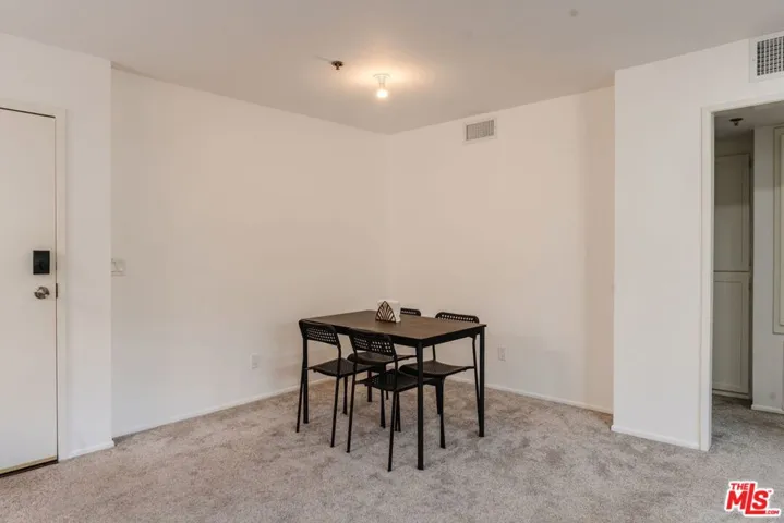 1731 Barry Avenue 214, Los Angeles, California 90025